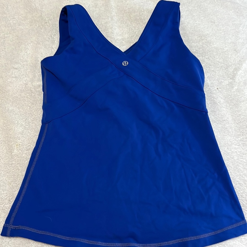 Lululemon Top ! Perfect condition! No tag , but size small!